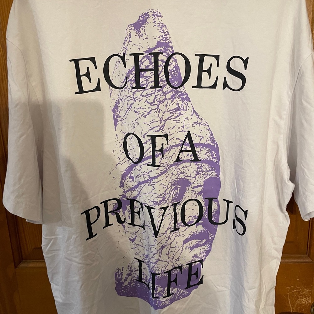 Graphic tee